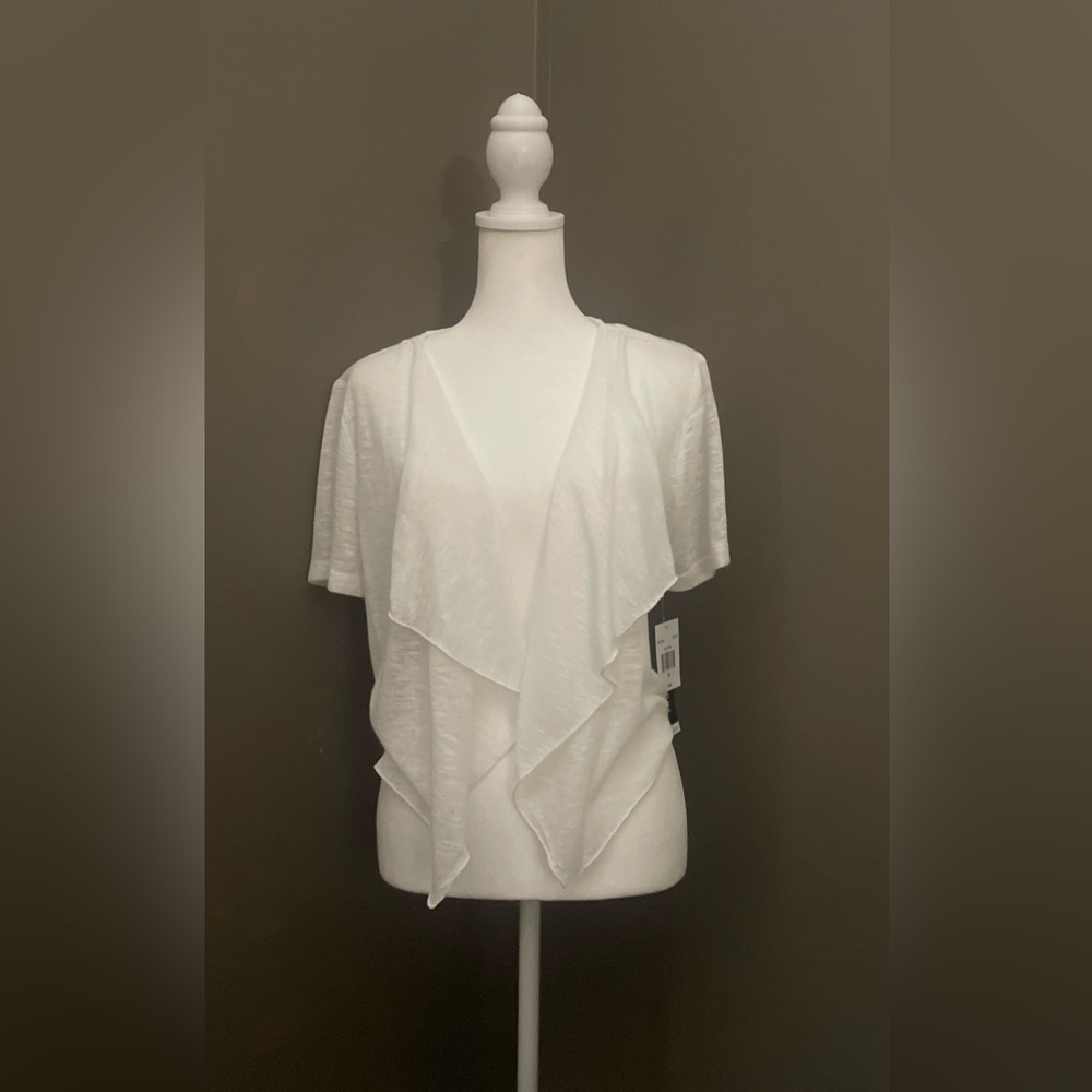 NWT light white chiffon cover-up. 🌼